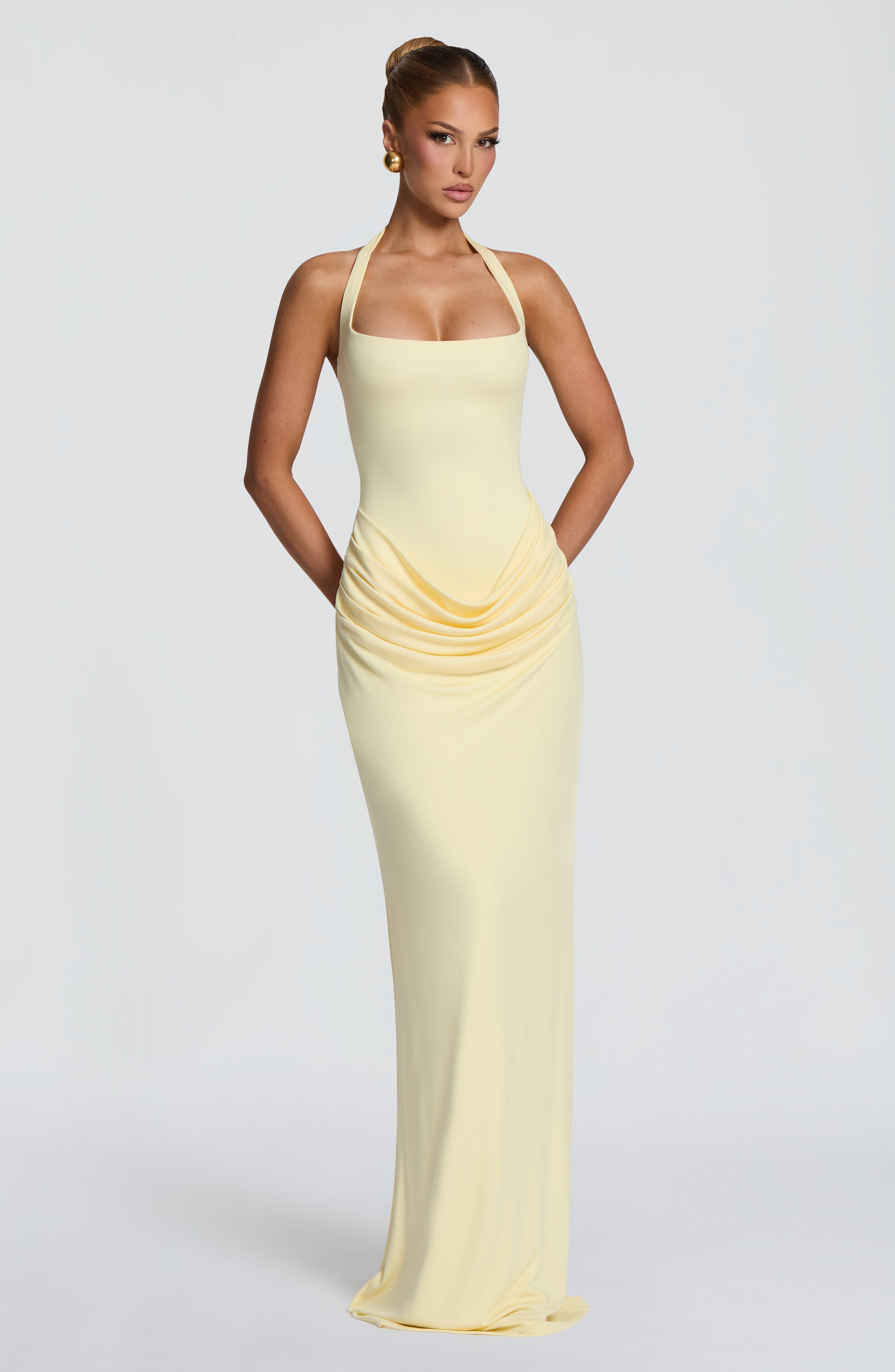 홀터 스퀘어넥 맥시 드레스 허리 드레이핑 루슈 바디콘  - Maxi Dress Halter 리뷰 및 가격