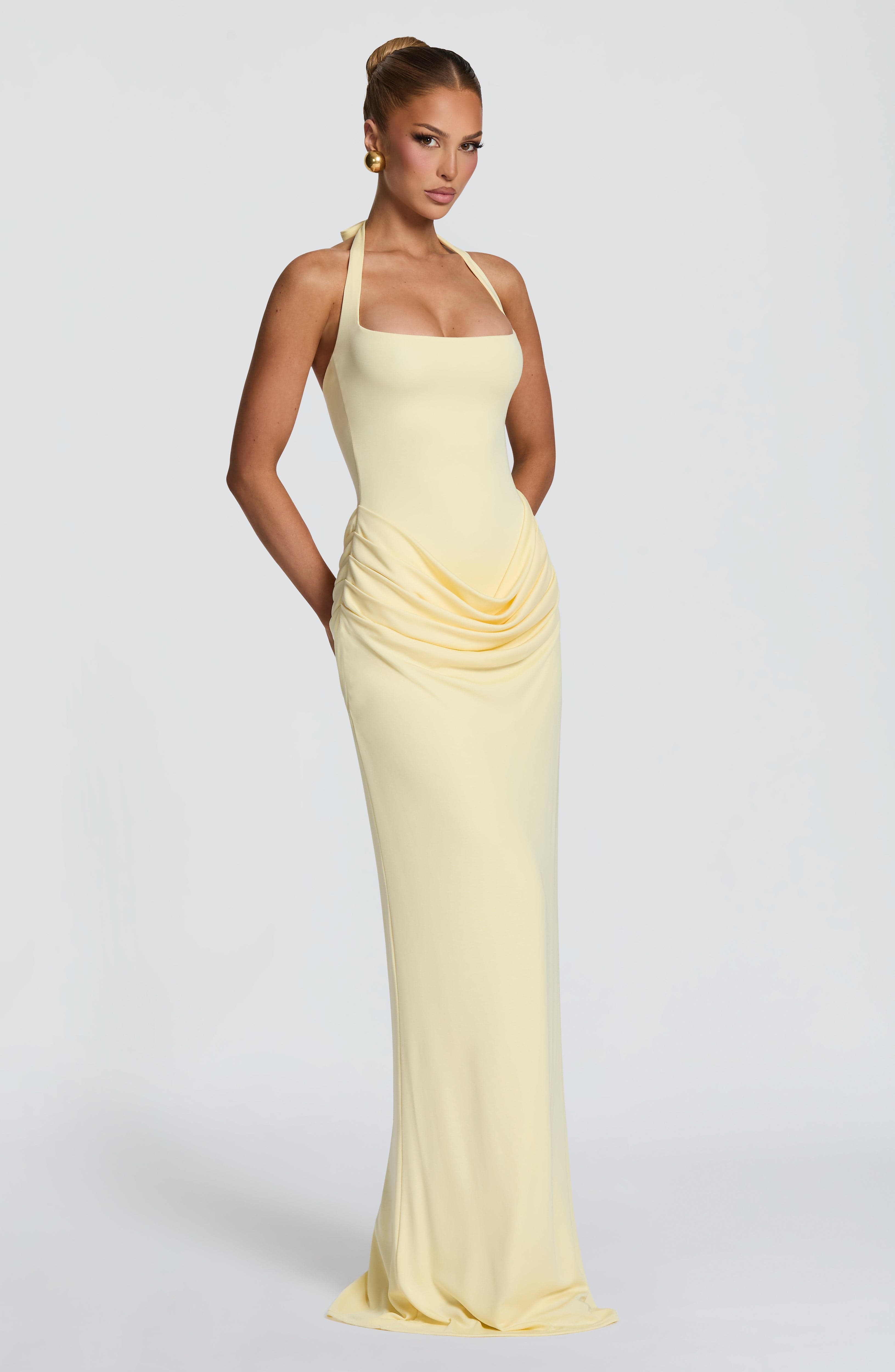 홀터 스퀘어넥 맥시 드레스 허리 드레이핑 루슈 바디콘  - Maxi Dress Halter 리뷰 및 가격